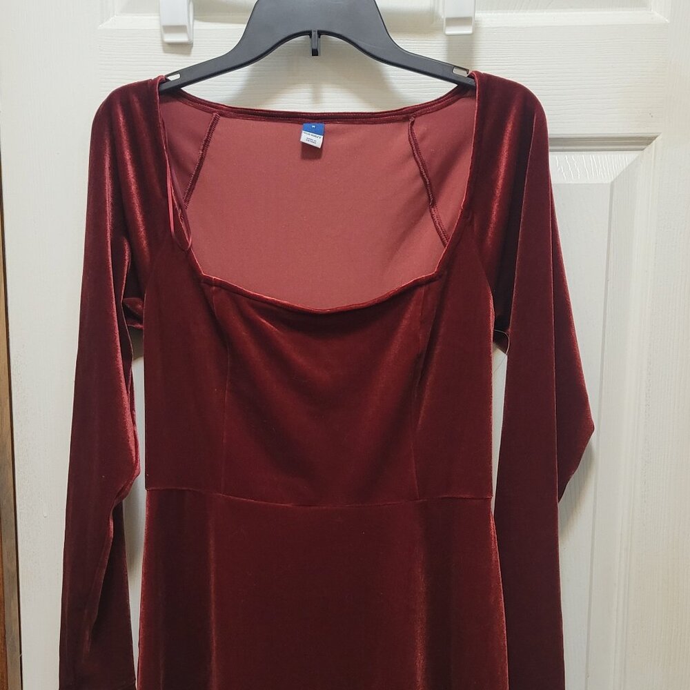 Old Navy Medium Knee Length Dress